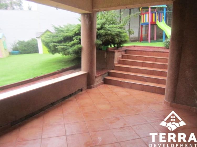 Vilă spectaculoasă cu vedere la mare – zonă exclusivistă Trandafirul - 10