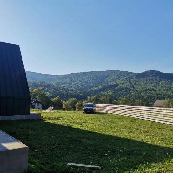 Cabana A Frame de Vanzare - Casa de Vacanta la Munte - 5