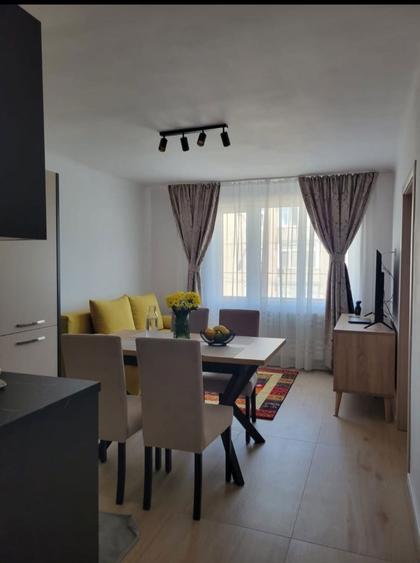 Inchiriez apartament 3 camere, living open space cu bucatarie - 7