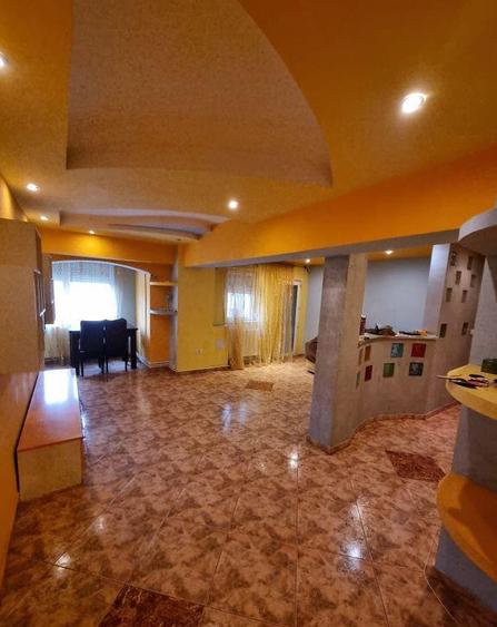 Soveja eden-apartament 4 camere decomandat etaj 1 - 6