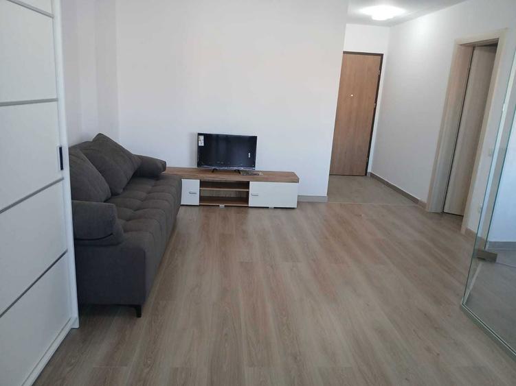 Inchiriez garsoniera Urban Plaza - 2