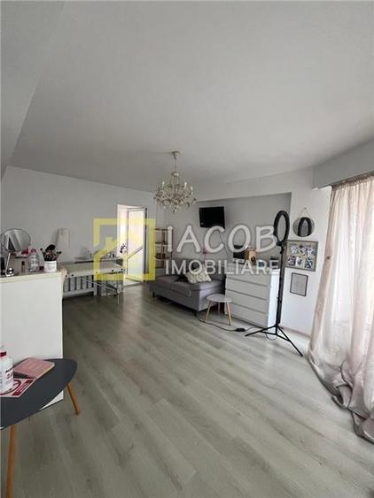 Spatiu birouri/comercial, str Miron Costin, Bacau - 10