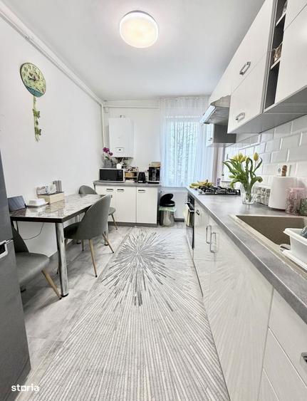 Apartament cu 2 camere decomandat în Tudor