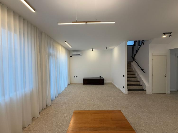 4 camere Teren 300 mp The Class Villas Tunari - 7