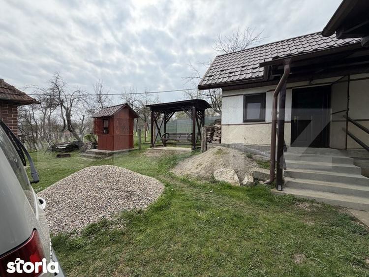 Casa cu 3 camere in suprafata de 80 mp si un teren de 2000 mp - 1