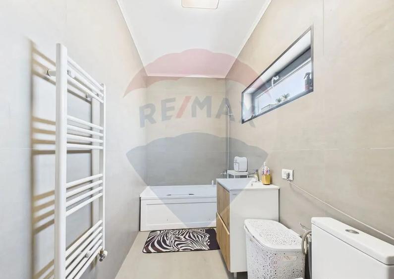 Duplex 85 mp utili, curte 200 mp vedere la lac ?i p?... - 7