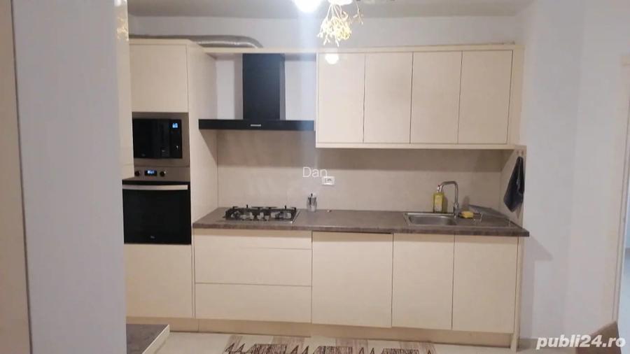 Persoana fizica vand apartament pe bulevardul 21 decembrie