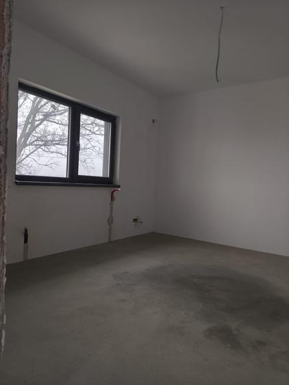 FARA COMISION case 4 camere 2 bai terasa P+1+pod canal apa gaz curent la cheie - 25