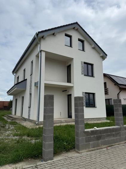 Casa individuala - 4 camere - Teren 521 mp - 2