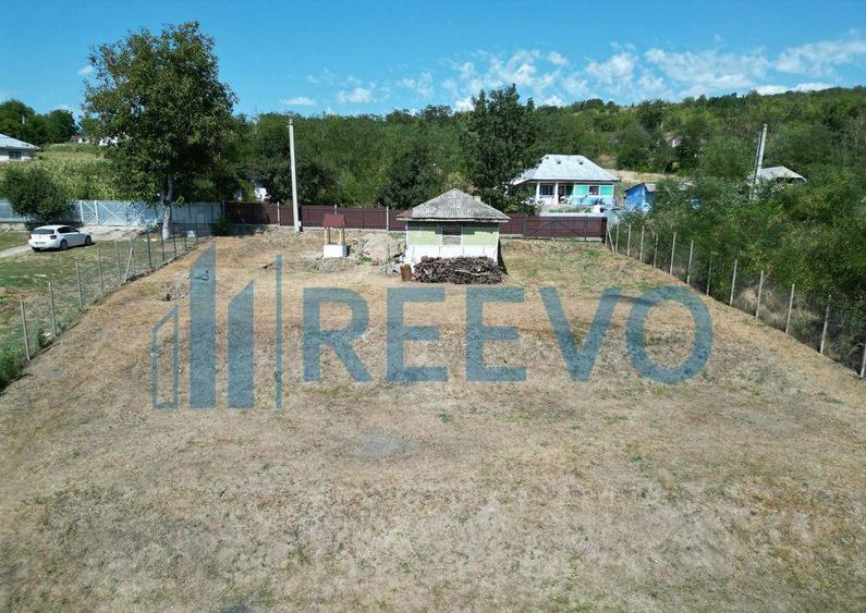 Casa ?i teren de vanzare in Parincea jud. Bacau. - 1