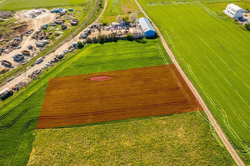 Palas vaporas, teren industrial logistic acces facil Autostrada - 24