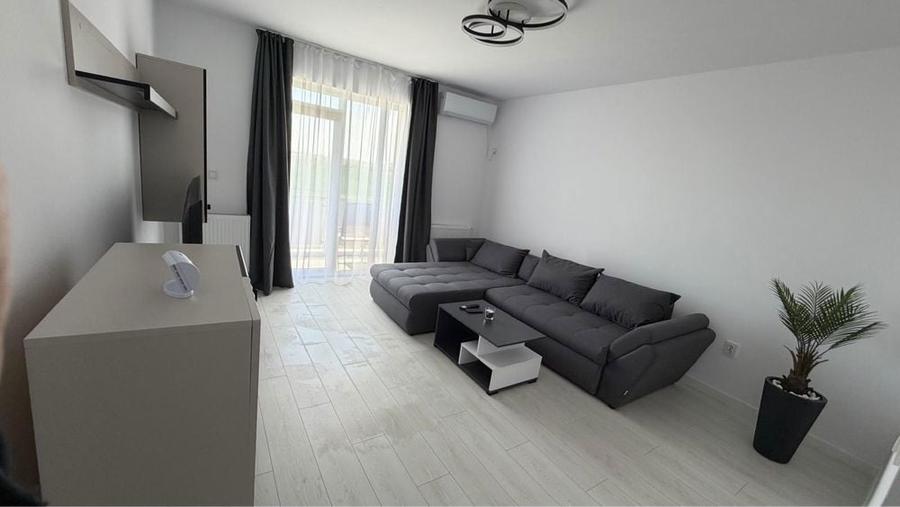 Inchiriez Apartament 2 camere decomandat - 3