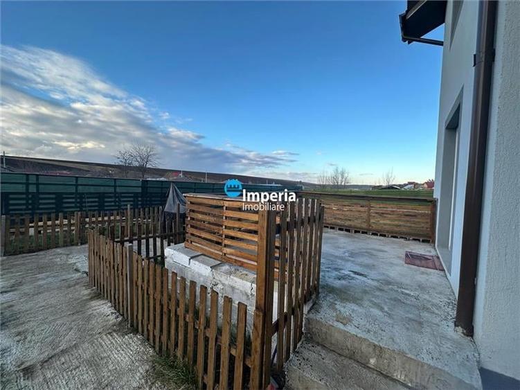 Pensiune 9 camere, 7 bai, mob, 300 mp , 1500 teren Bogonos Letcani - 10