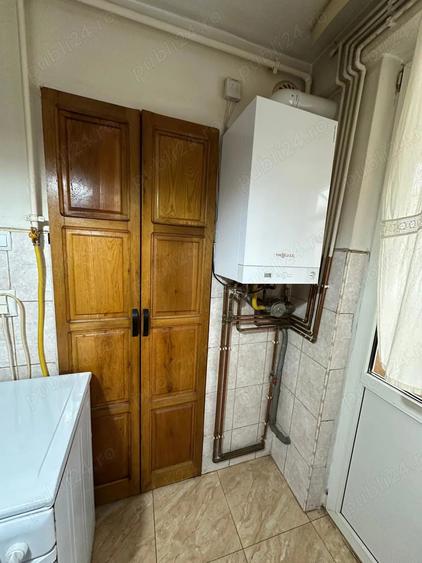 Apartament de vanzare 3 camere si 2 bai - 2