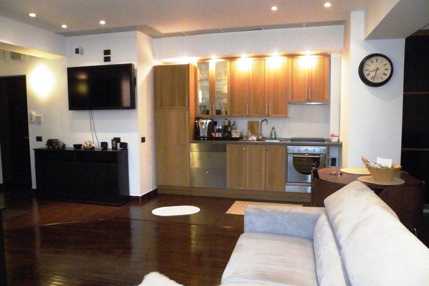 Mosilor : Studio spatios de 52mp, bloc 2008, aflat intr-o zona de exceptie ! - 4