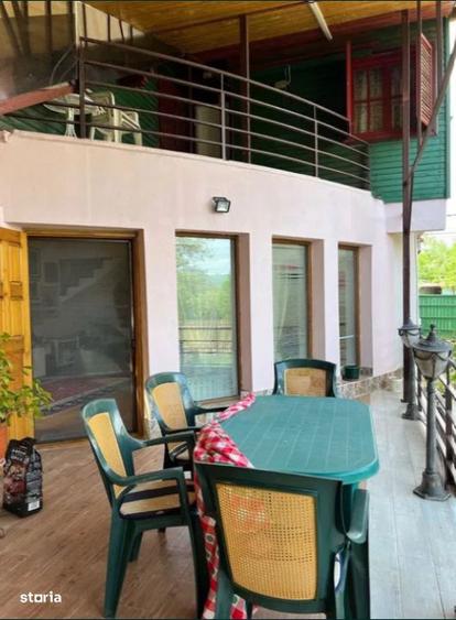 Casa de vacanta completa, gata de mutat de vanzare in Breaza - 1