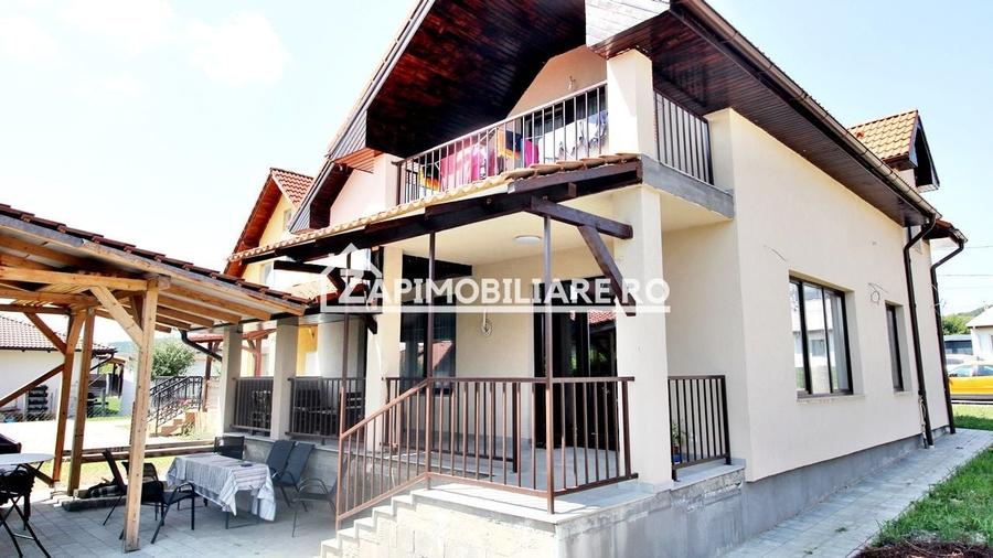 Casa 4 camere,3 bai,1 pivnită,170 mp,517mp teren,0% comision - 2