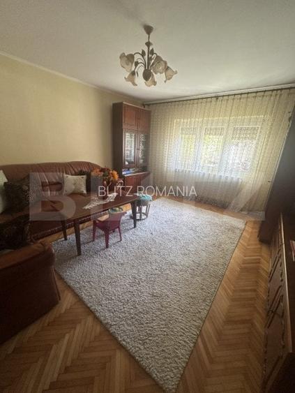 Apartament de vanzare cu 3 camere, 67 mp, zona Micro 16