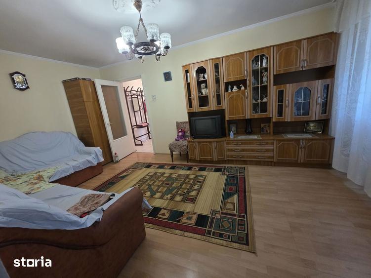 3 camere Viziru 1 , 2 balcoane, sup 70 mp - 3