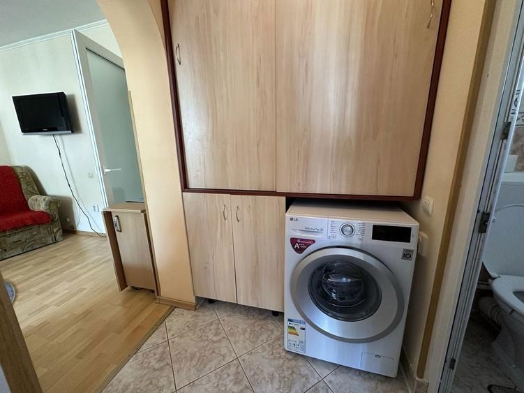 Apartament luminos si spatios in Sinaia, ideal pentru familie 3 camere - 2
