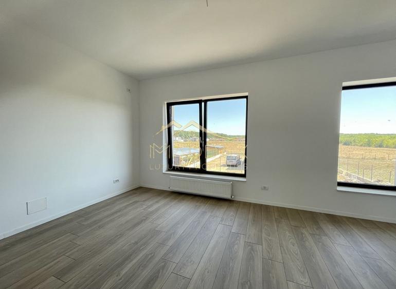 Vila exclusivista_P+1*5 Camere*Teren 704 mp*Langa Padure//Balotesti - 21