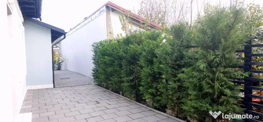 Casă cu 2 camere cu Teren 200 Mp în Central