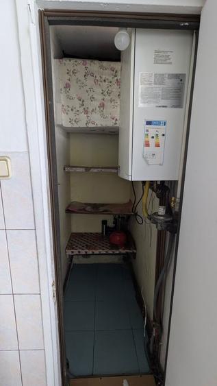 Vand apartament 2 camere Florilor 1 - 8