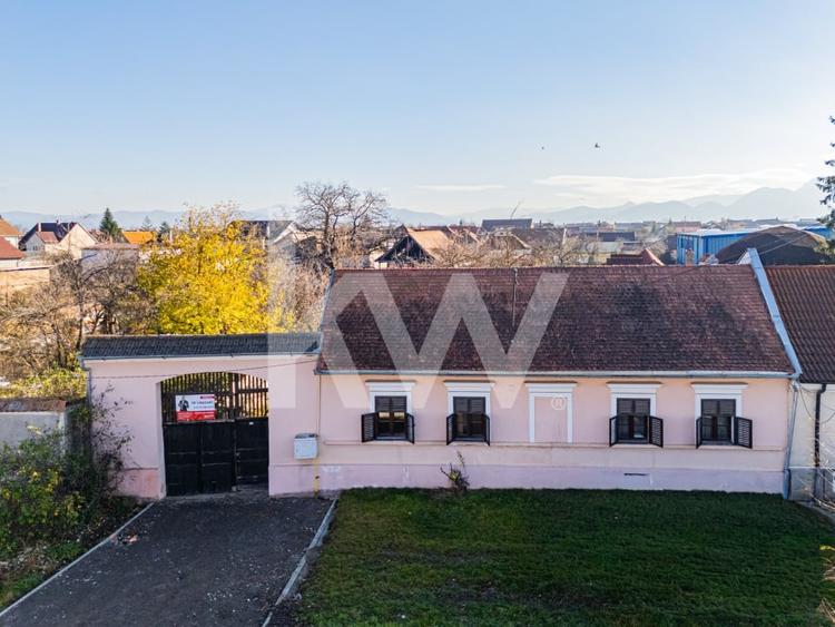 Proprietate versatila cu 2 case si garsoniera in Harman, locuinta sau investitie - 1