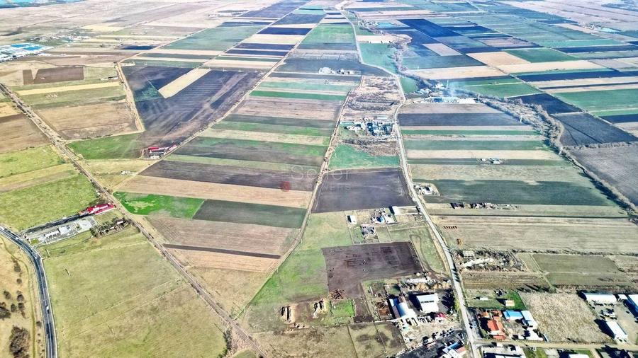 Teren Industrial cu P.U.Z. - 9