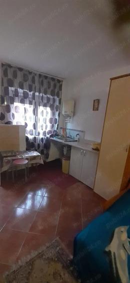 Inchiriez camera la casa - 3