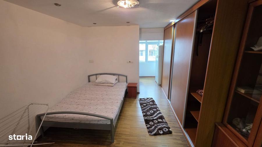 Vand garsoniera zona Policlinica 2 - 1