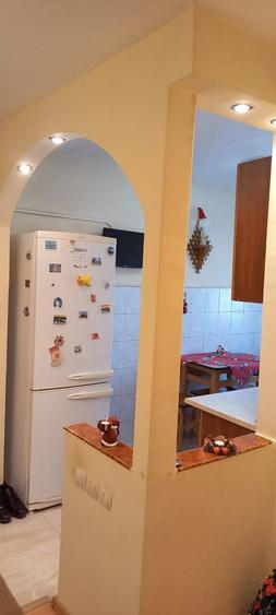 Apartament cu 2 camere decomandat, , zona Nicolina - 5