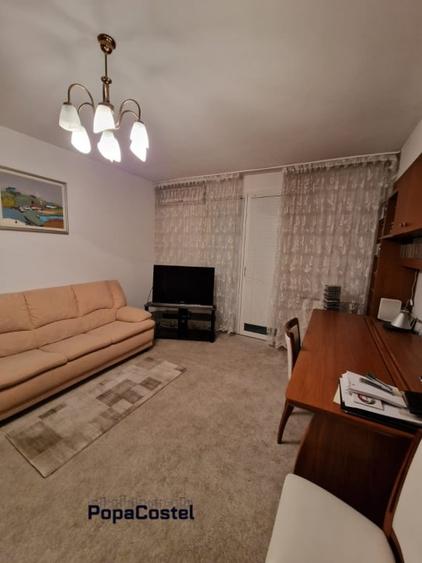 Calea Victoriei - Centrul Istoric 4 camere spatioase etaj 3/6, imobil 1979 - 8