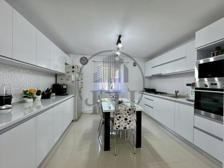 Casa / Vila de vanzare Lumina, Constanta - 7