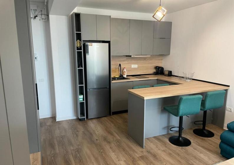 Apartament 2 camere de vanzare - vedere la mare - 6