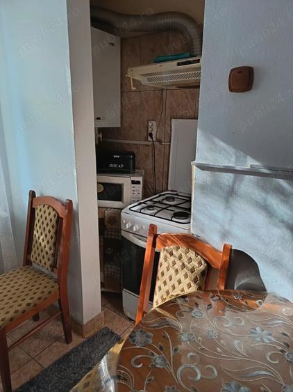 Apartament 2 camere, Parter, Mobilat ?i Centrala Proprie Zona Micro 2 - 5