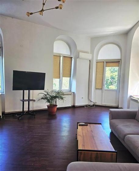 Apartament ultracentral de inchiriat- 3 camere - 1