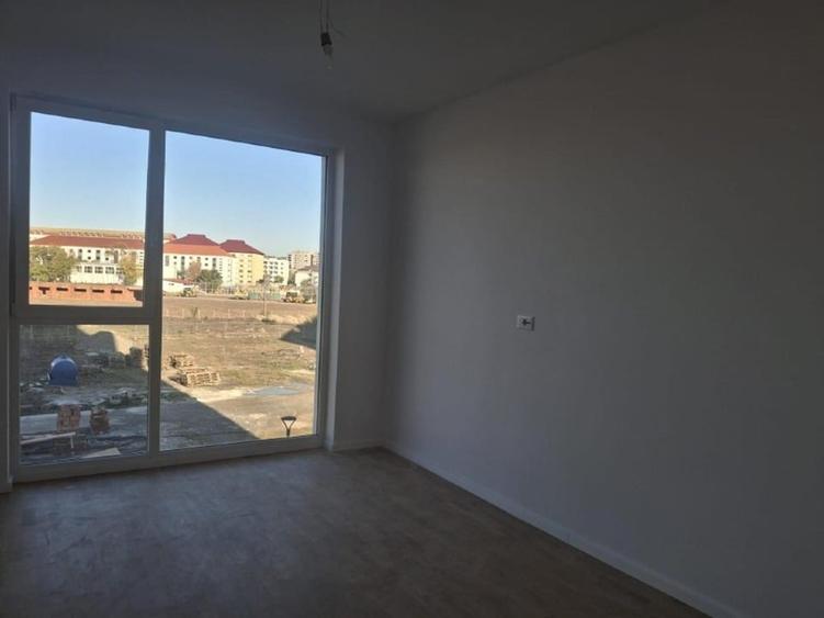 Apartament cu 2 camere decomandat în Torontalului