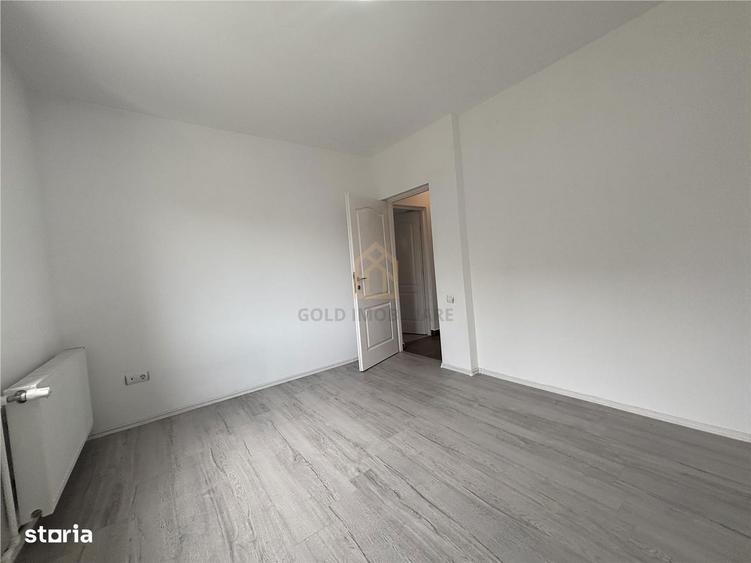 Apartament 3 camere de vanzare - 9