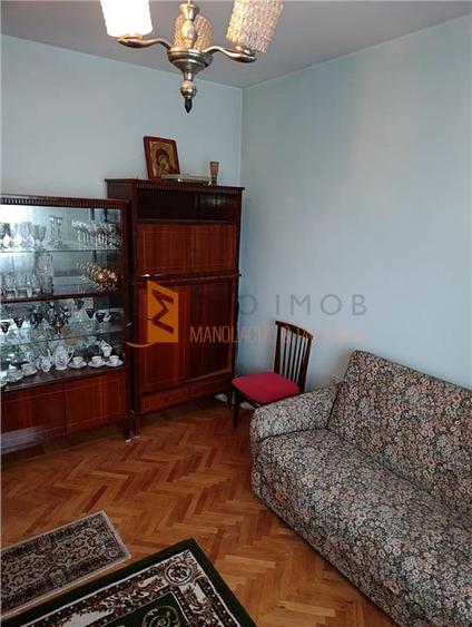 Apartament 3 camere cf 1 decomandat zona Crang - 4