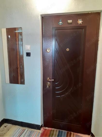 Vand Garsoniera Radauti - 2