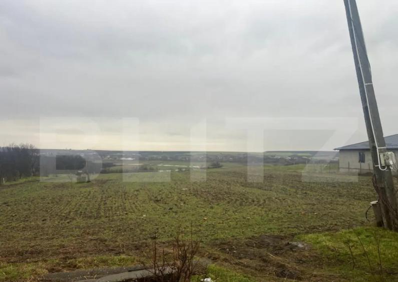 Teren intravilan, 2298 mp, strada Robanesti - 1