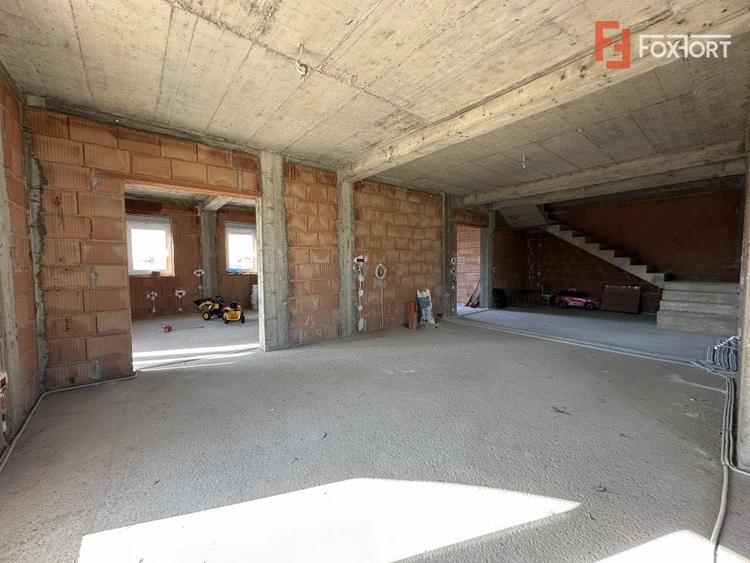 Comision 0% Casa individuala Mosnita in stil Neoromanesc cu 202 mp utili! - 10