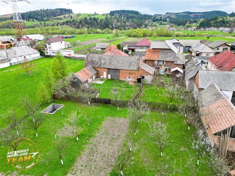 Ansamblu:doua case+anexe+domeniu de 10.101mp, Intorsura Buzaului,Covasna: FILM& - 19