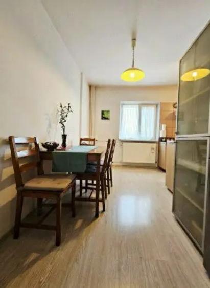 Inchiriere 2 camere 57 mp Decomandat Etaj 2 4 Vicina - Petre Ispirescu - 1