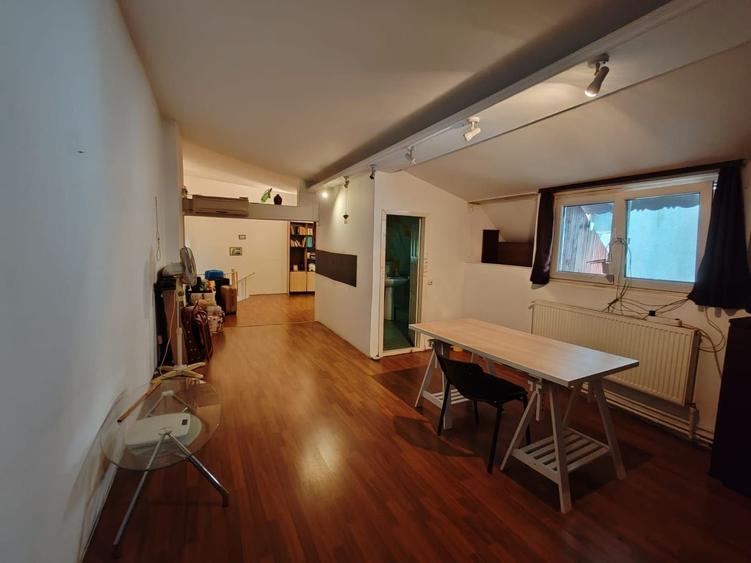 Casa 2005 -5camere 190mp utili, langa metrou Brancoveanu curte - 12