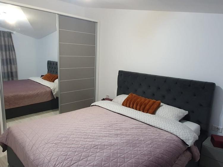 PROPRIETAR vand apartament 2 camere decomandat, M2  Dimitrie Leonida, str. Oituz - 2