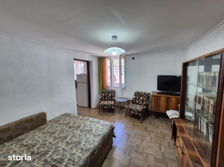 Casa 3 camere + , singur in curte - 3