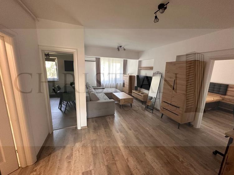 Apartament cu 2 camere decomandat, mobilat în Regie