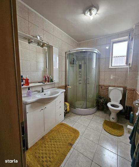 Casă cu 4 camere semidecomandat în Fughiu